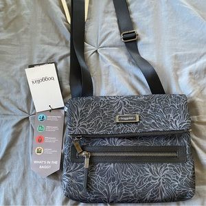 NWT Bagalinni crossbody